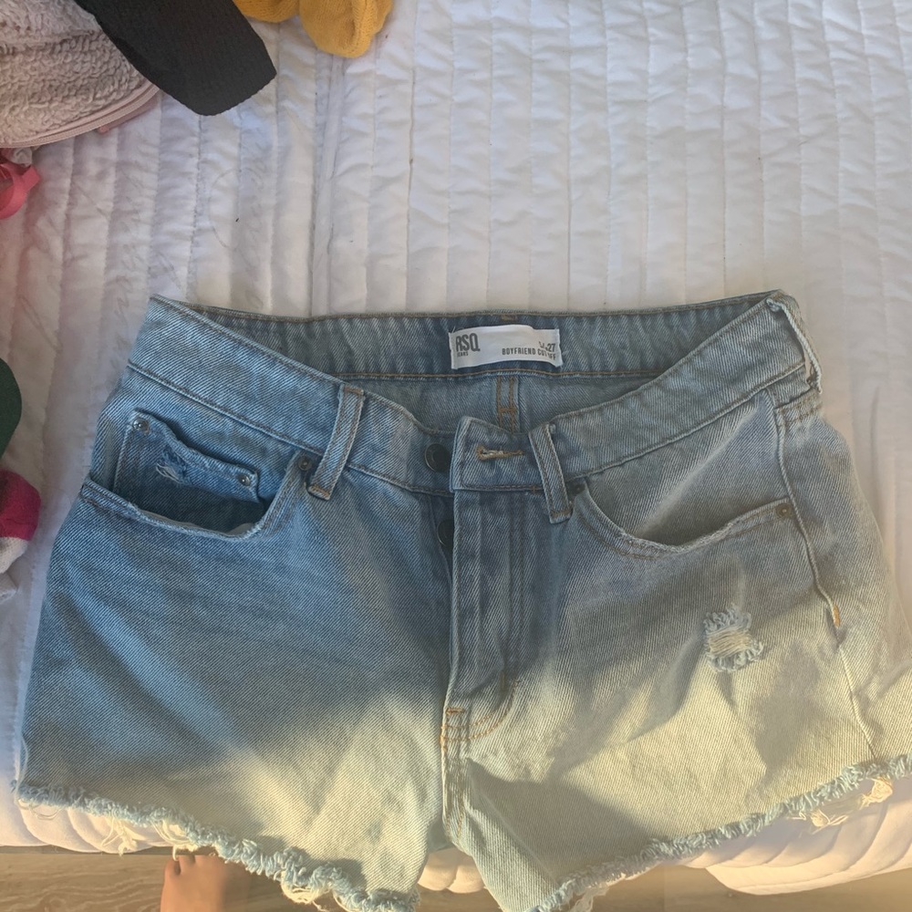 Rsq boyfriend cutoff shorts size 27